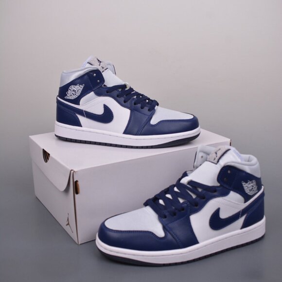 Air Jordan 1 Mid Blue - Picture 1 of 9